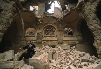 Smailović, l’uomo che suonava Albinoni sotto le bombe di Sarajevo